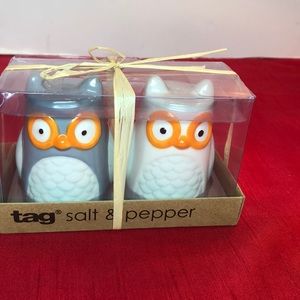 TAG Salt & Pepper shakers